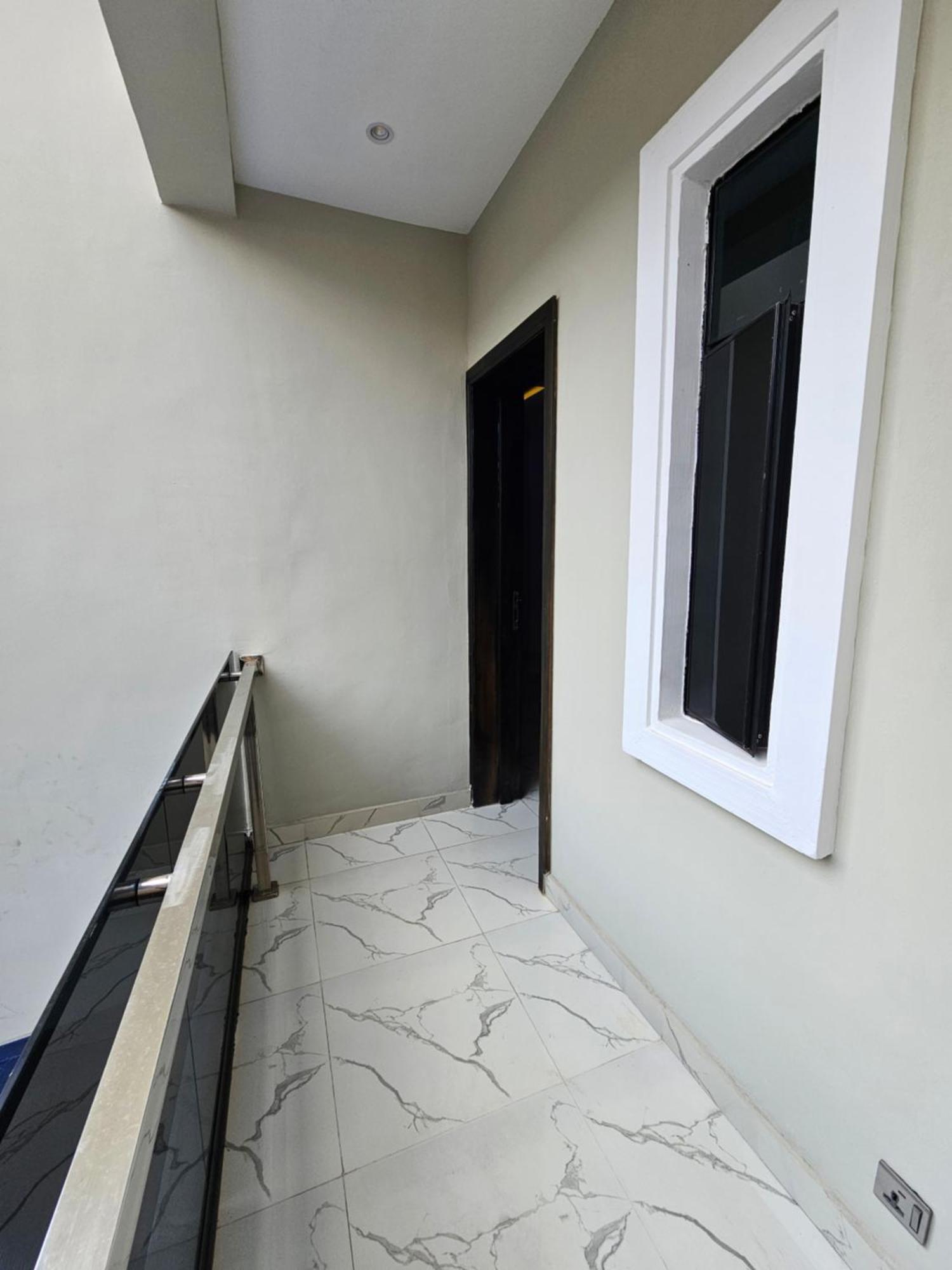 Sapphire Residences By Crystal Magodo Ikeja Exterior foto